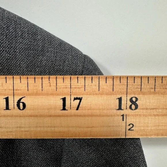 J. Crew Ludlow Traveler Slim Fit Suit Jacket Men 38S Gray Tollegno Italian wool